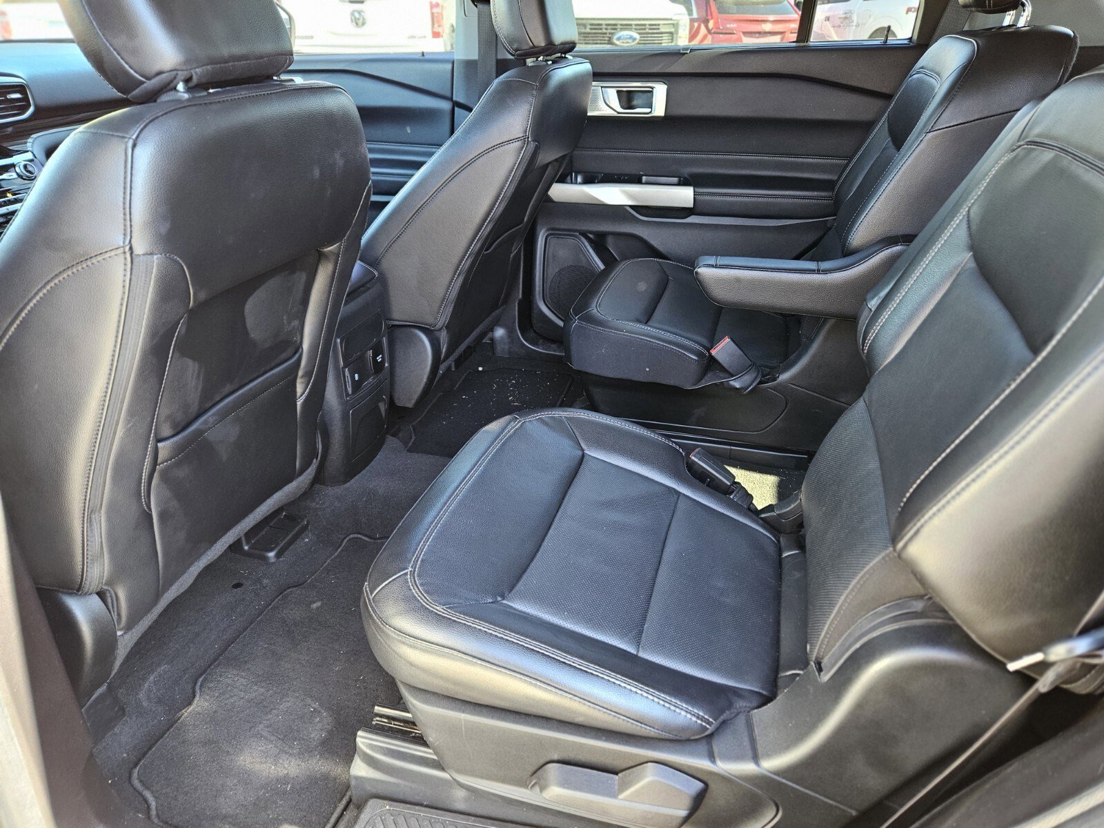 Certified 2022 Ford Explorer Limited w/ Limited Technology Package image 17