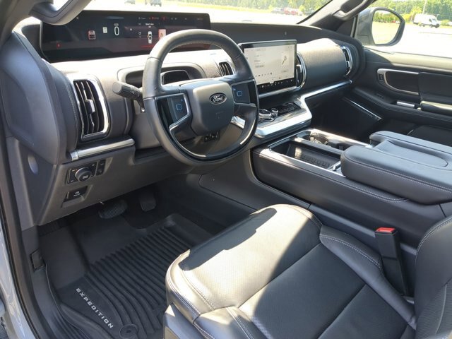 Certified 2025 Ford Expedition Max Platinum w/ Stealth Performance Package AWD/4WD image 17