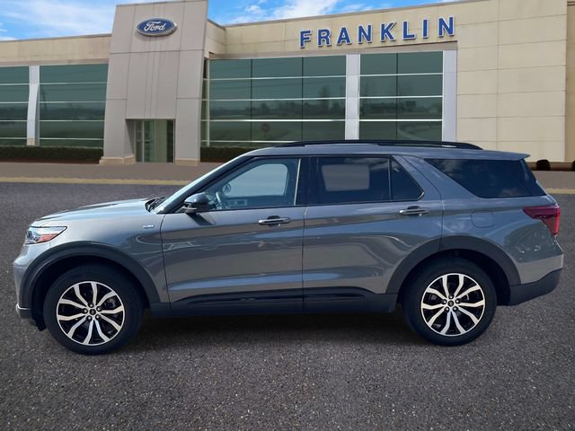 Certified 2023 Ford Explorer ST-Line w/ Class IV Trailer Tow Package AWD/4WD image 4