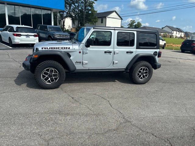 Used 2024 Jeep Wrangler Unlimited Rubicon AWD/4WD image 16