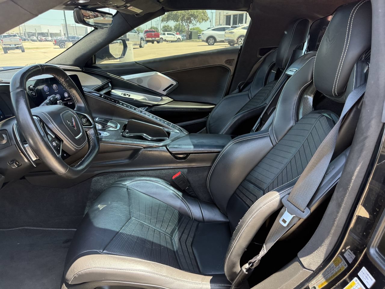 Used 2022 Chevrolet Corvette Stingray Premium Cpe w/ Z51 Performance Package RWD image 27