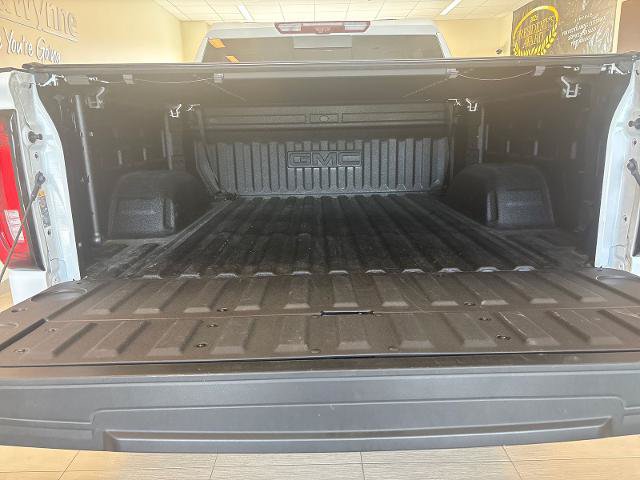 Used 2025 GMC Sierra 1500 AT4X AWD/4WD image 10