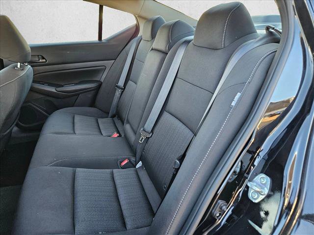 Used 2025 Nissan Altima 2.5 SV image 22