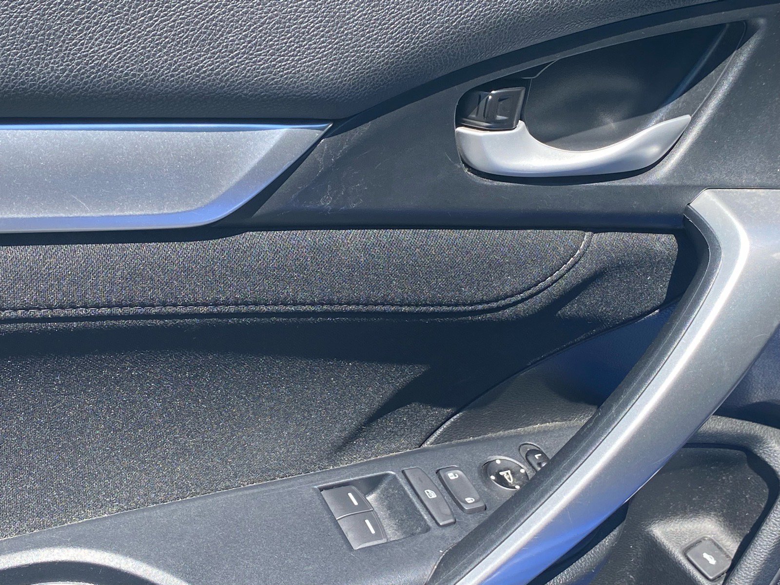 Used 2019 Honda Civic EX image 18