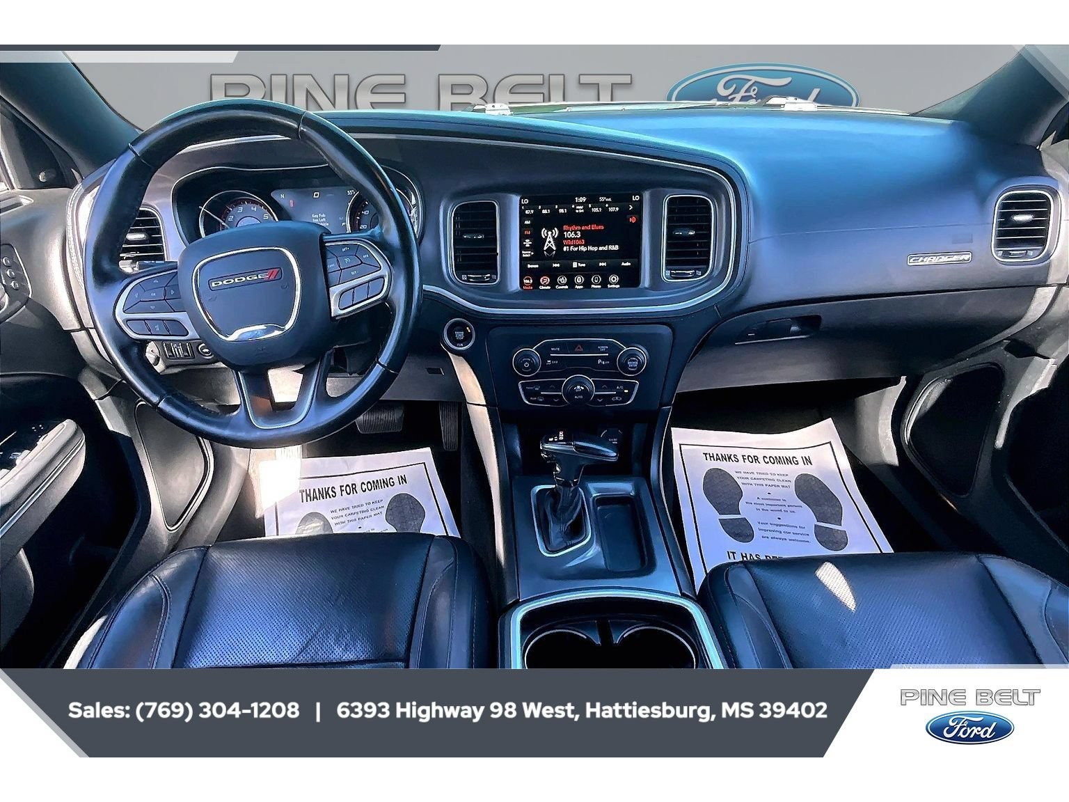 Used 2022 Dodge Charger SXT w/ Plus Group RWD image 13