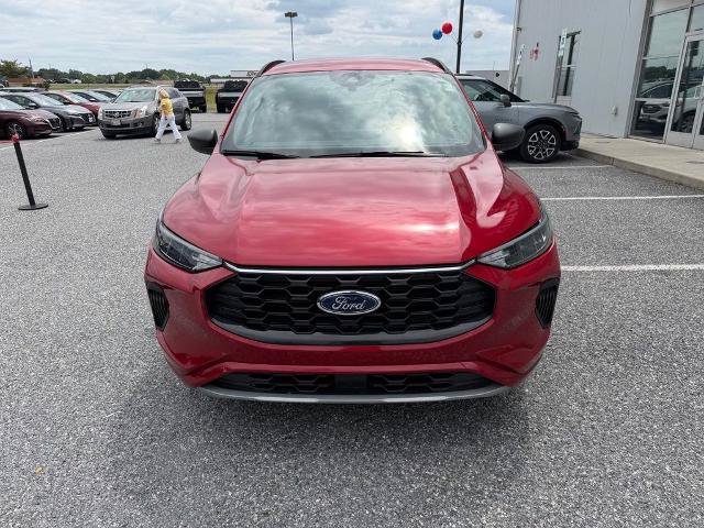 Certified 2023 Ford Escape ST-Line w/ Tech Pack #1 FWD image 3