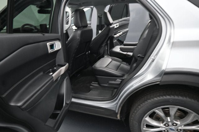 Certified 2023 Ford Explorer Limited w/ Limited Technology Package AWD/4WD image 23