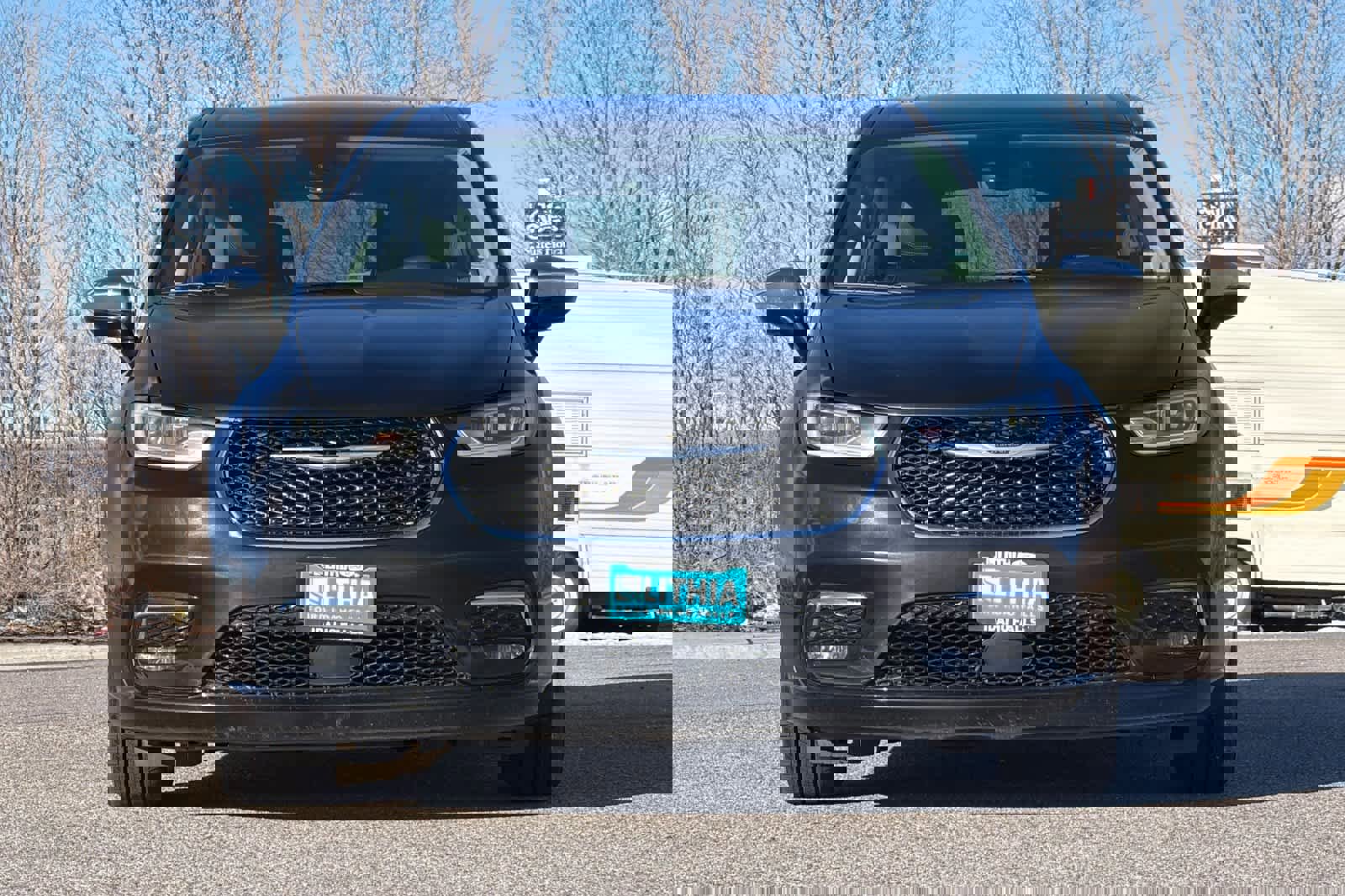 Used 2023 Chrysler Pacifica Limited image 8