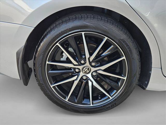 Used 2022 Toyota Camry SE w/ Convenience Package FWD image 19