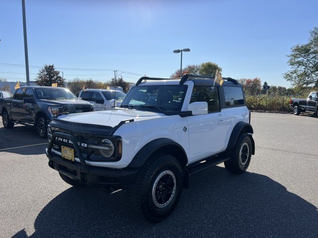 Certified 2022 Ford Bronco Outer Banks w/ Sasquatch Package AWD/4WD image 3