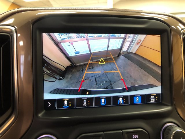 Used 2022 Chevrolet Silverado 2500 High Country w/ Technology Package AWD/4WD image 16