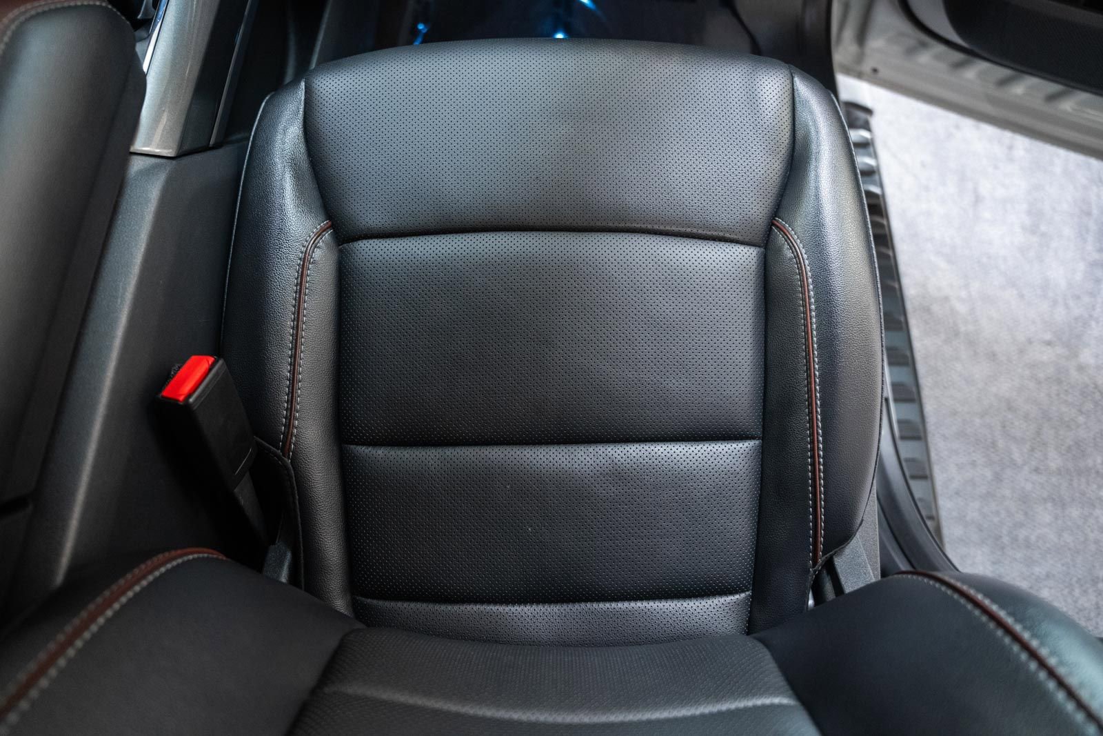 Certified 2023 Ford F150 Lariat w/ Equipment Group 502A High image 40