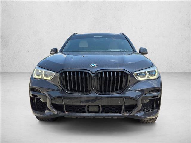 Used 2022 BMW X5 M50i w/ Executive Package AWD/4WD image 2
