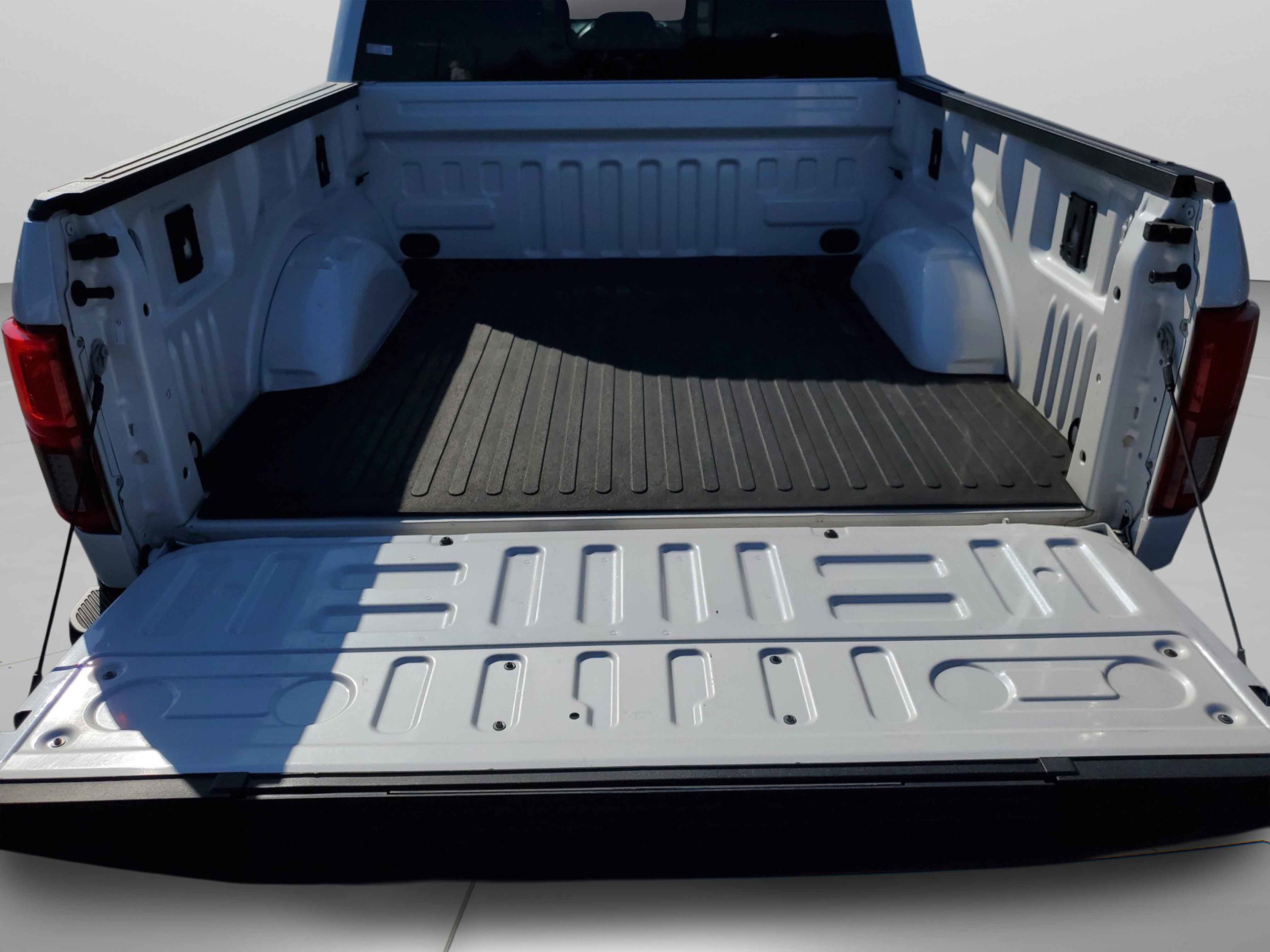 Certified 2019 Ford F150 Lariat w/ Equipment Group 502A Luxury image 11