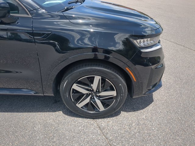 Used 2023 Kia Sorento S w/ Panoramic Sunroof Package FWD image 11