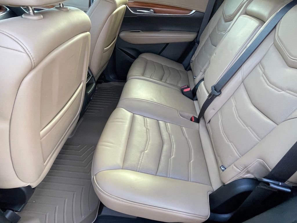 Used 2019 Cadillac XT5 Platinum image 11