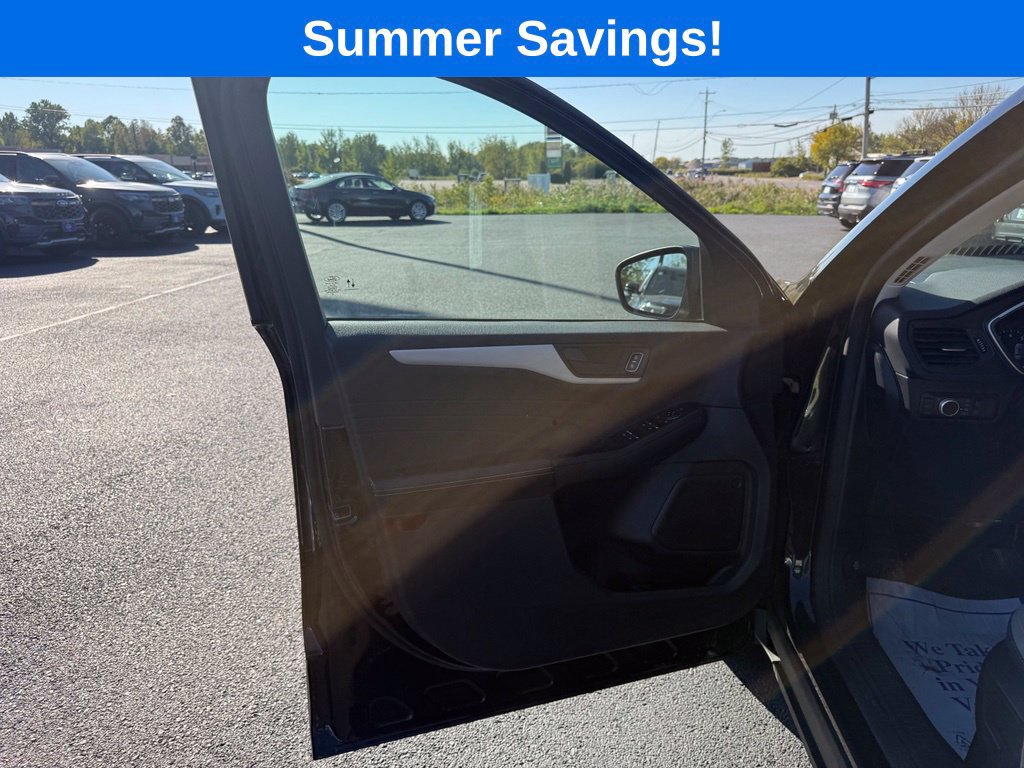 Certified 2022 Ford Escape SE w/ SE Sport Appearance Package AWD/4WD image 20