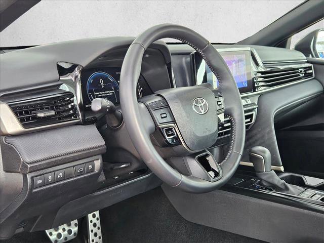 Used 2025 Toyota Camry SE FWD image 10