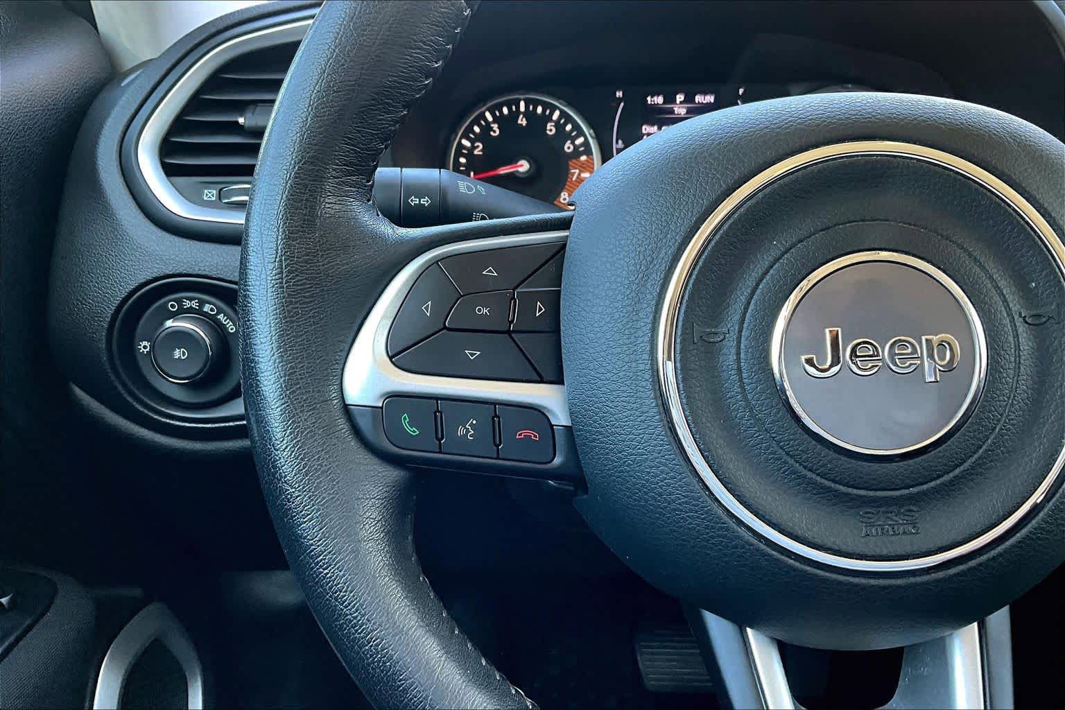 Used 2020 Jeep Renegade Latitude w/ Cold Weather Group AWD/4WD image 24