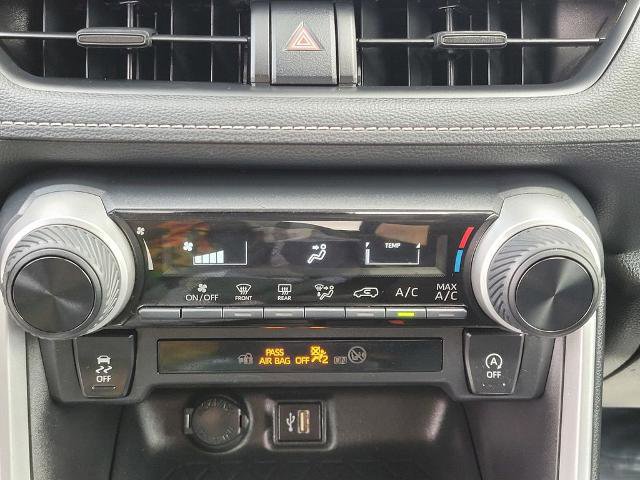 Used 2024 Toyota RAV4 LE AWD/4WD image 20
