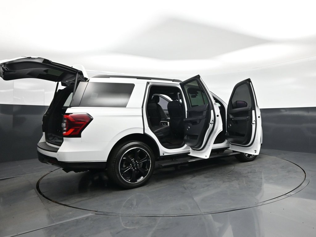 Certified 2023 Ford Expedition Limited AWD/4WD image 5