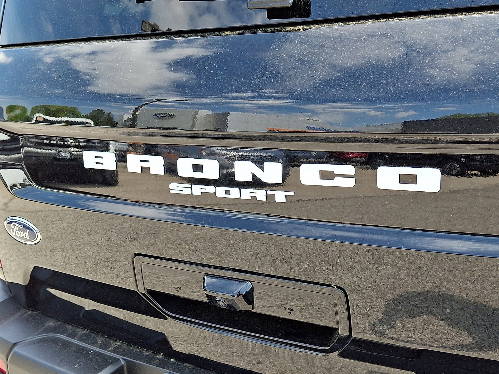 Certified 2025 Ford Bronco Sport Outer Banks w/ Outer Banks Tech Package+ AWD/4WD image 33