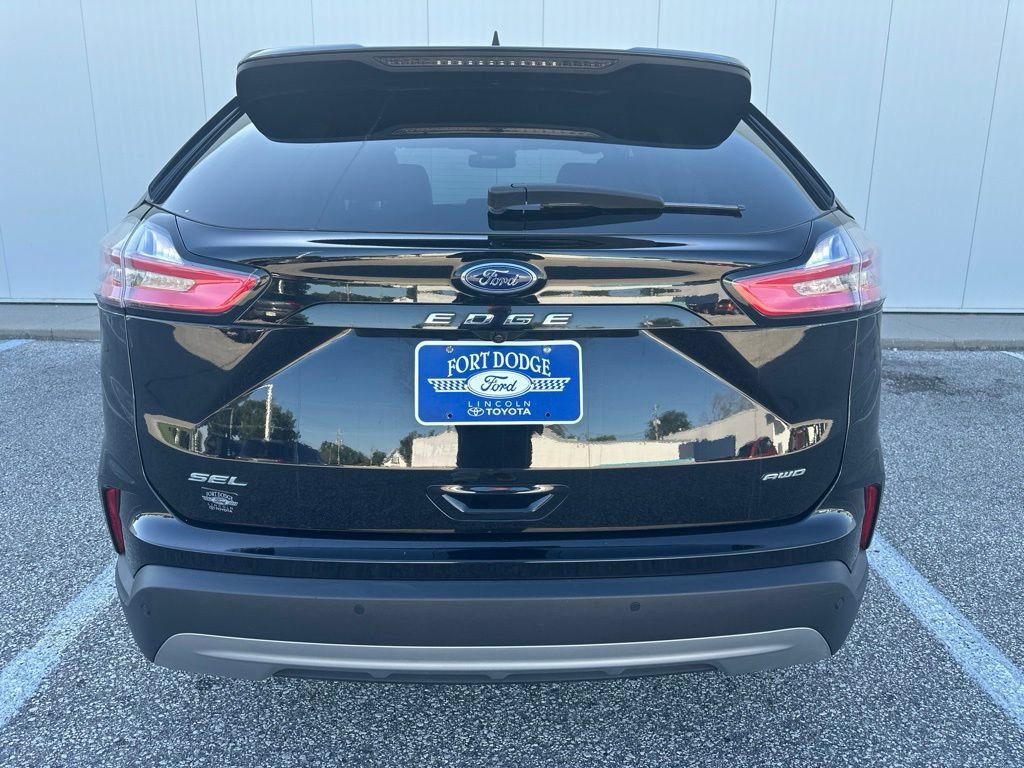 Certified 2024 Ford Edge SEL w/ Convenience Package AWD/4WD image 6