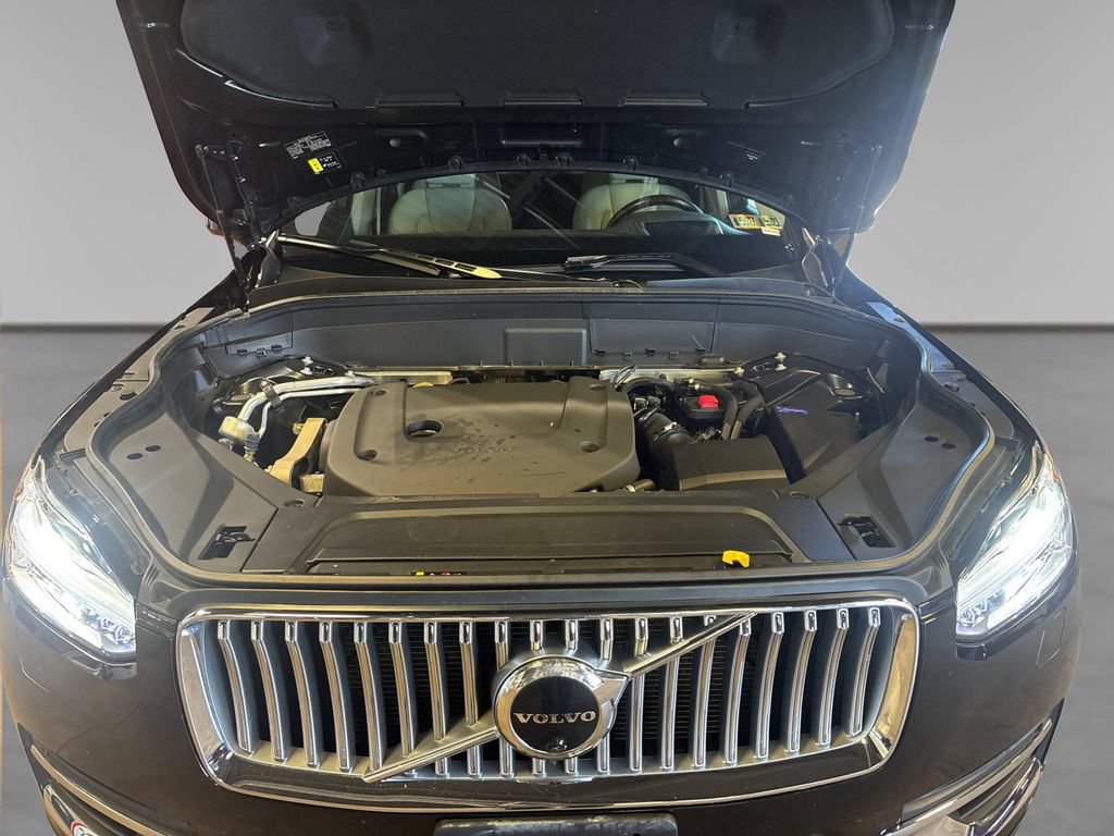 Used 2023 Volvo XC90 B6 Ultimate w/ Protection Package Premier AWD/4WD image 16