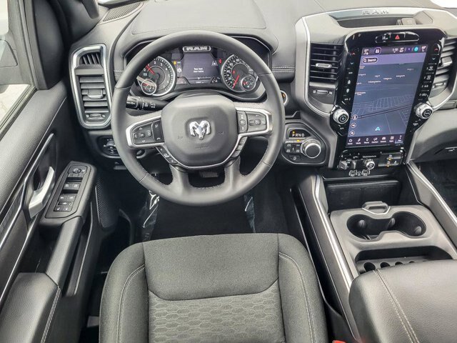 Used 2025 RAM 1500 Big Horn AWD/4WD image 16