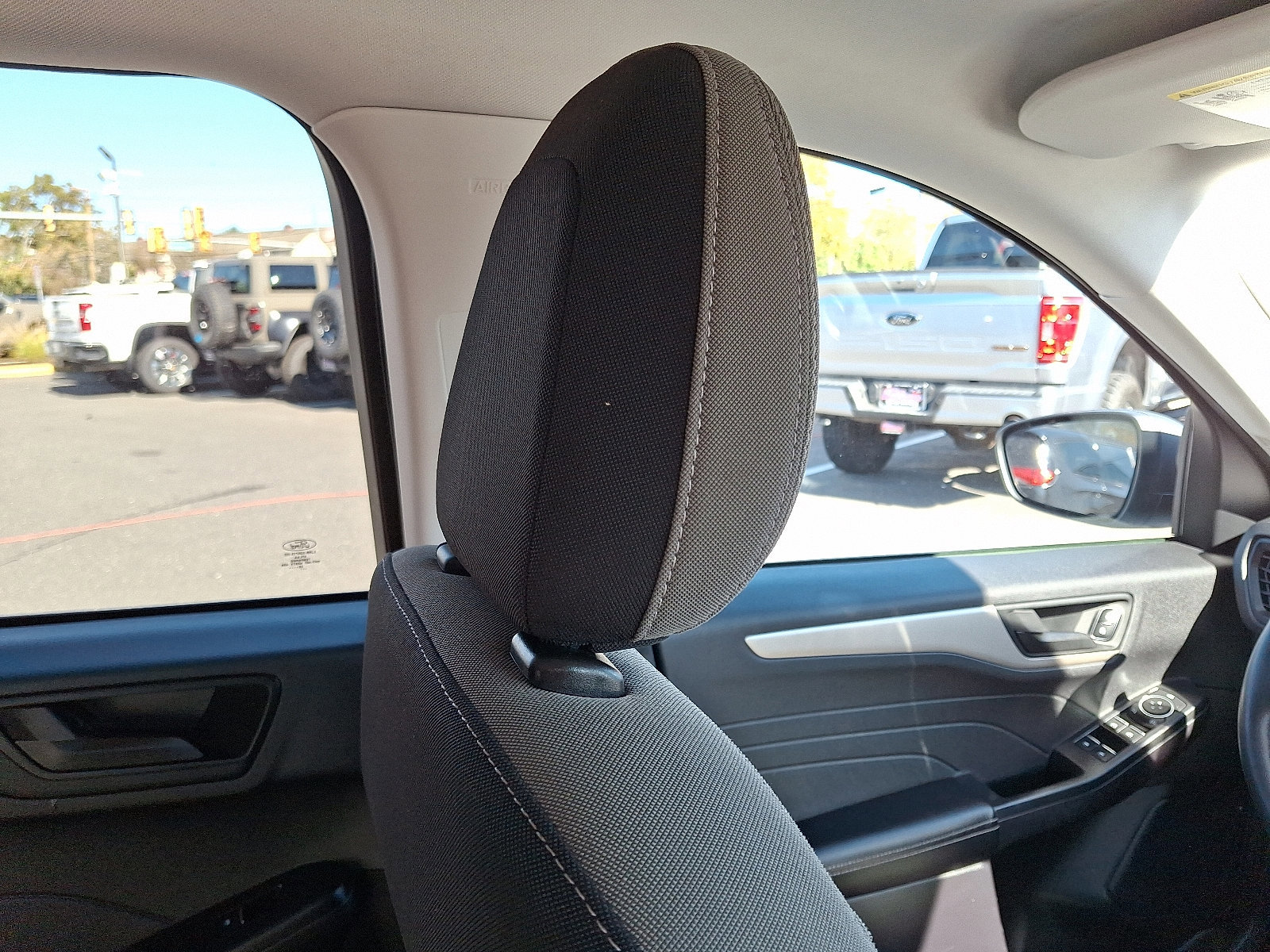 Certified 2022 Ford Escape SE w/ Convenience Package image 13