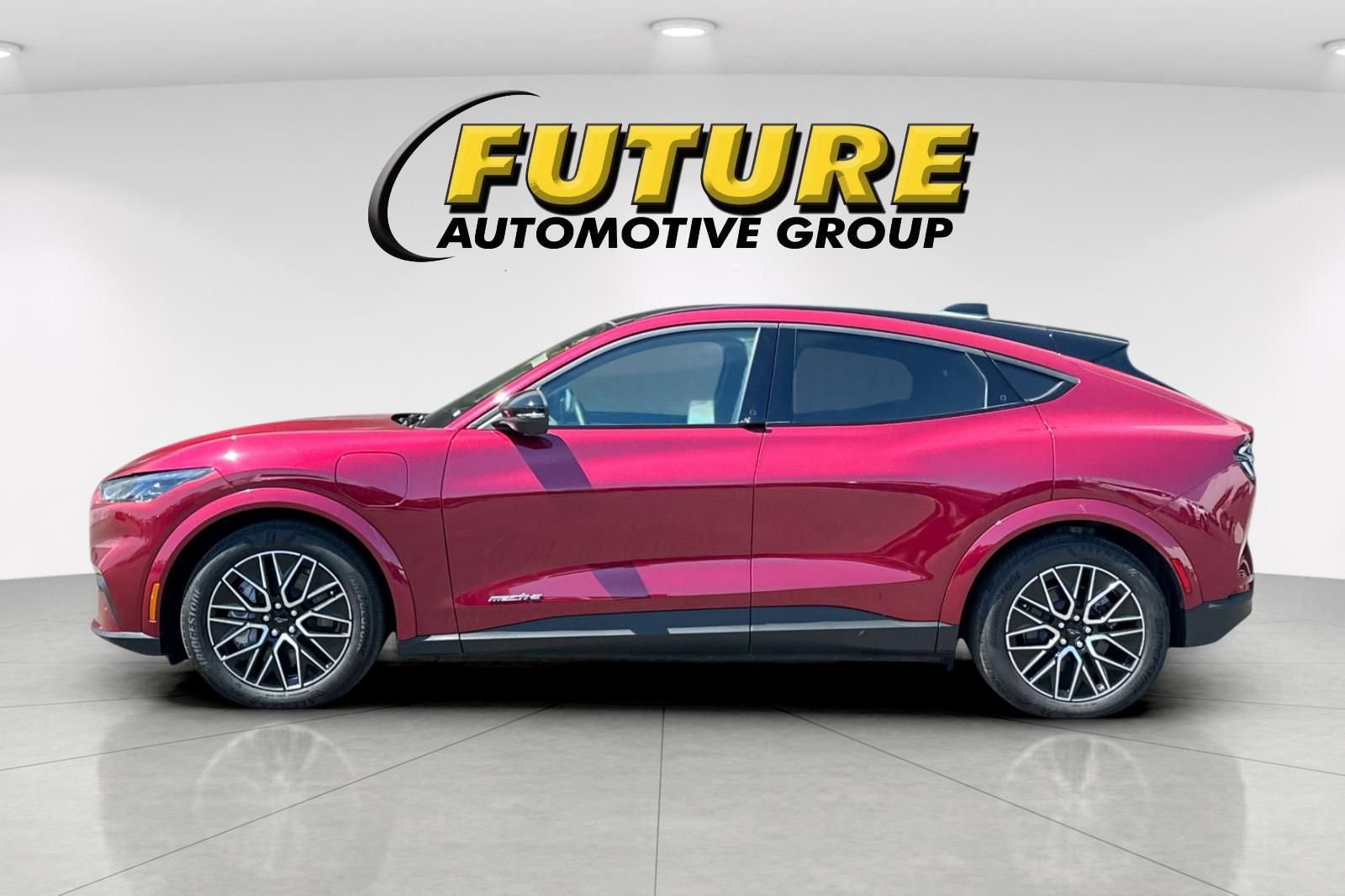 Certified 2025 Ford Mustang Mach-E Premium RWD image 6