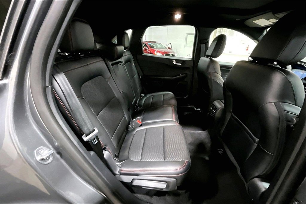 Certified 2025 Ford Escape ST-Line Select w/ Tech Pack #1 image 26