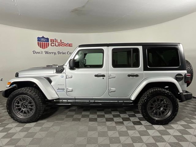 Used 2023 Jeep Wrangler Unlimited Sahara image 6