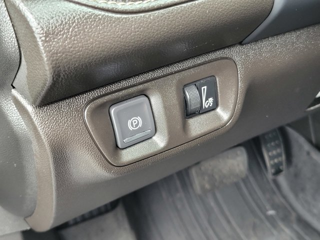 Used 2023 GMC Acadia SLT w/ Elevation Edition FWD image 19