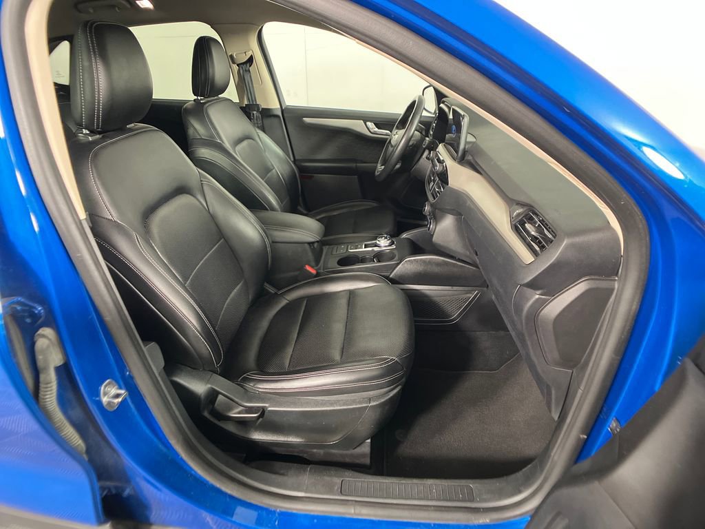 Certified 2020 Ford Escape SEL image 11