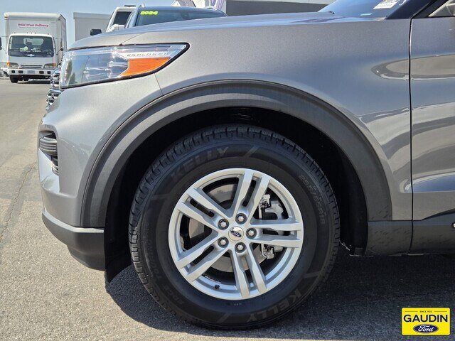 Certified 2024 Ford Explorer XLT RWD image 10