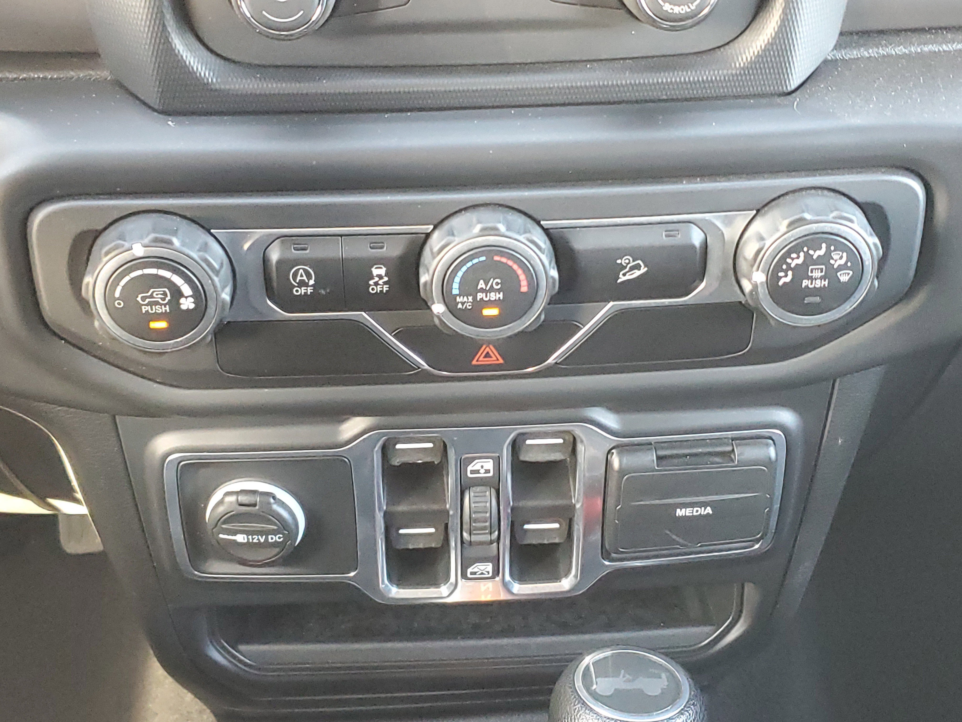 Used 2020 Jeep Wrangler Unlimited Sport S image 28