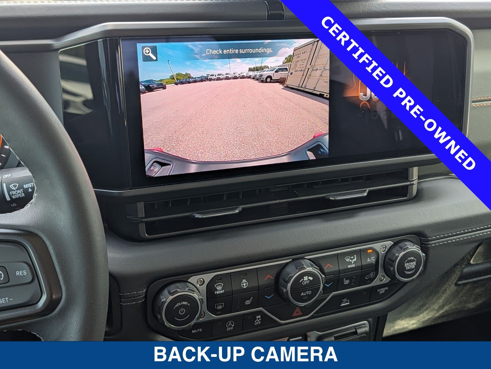 Used 2025 Jeep Gladiator Mojave w/ Convenience Group AWD/4WD image 36