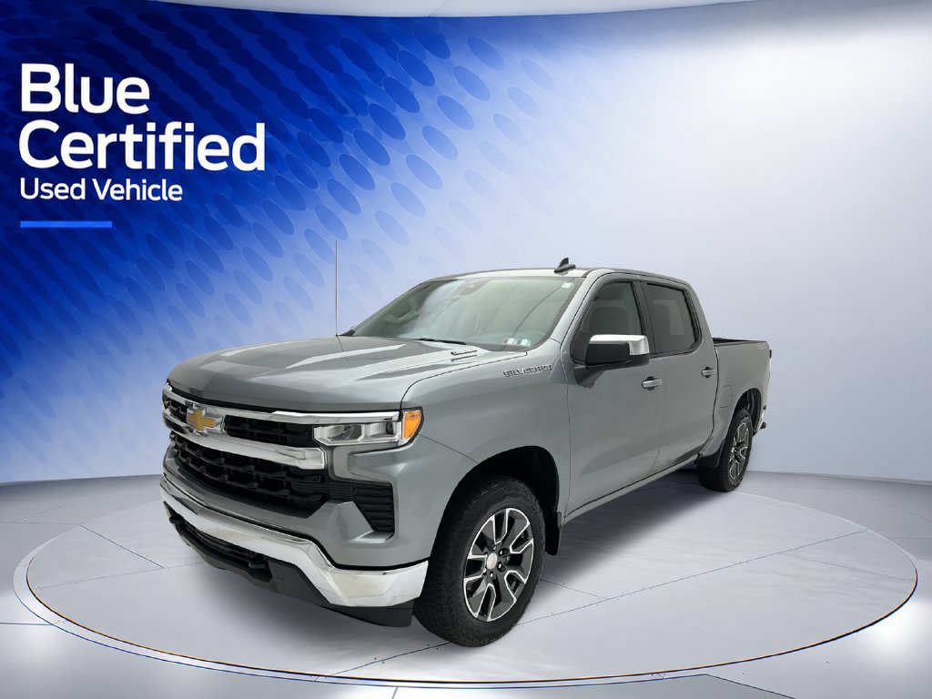 Used 2025 Chevrolet Silverado 1500 LT AWD/4WD image 3