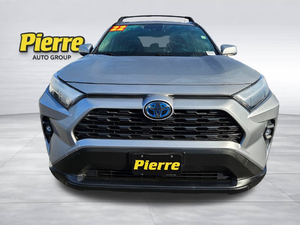 Used 2022 Toyota RAV4 XLE Premium AWD/4WD image 8