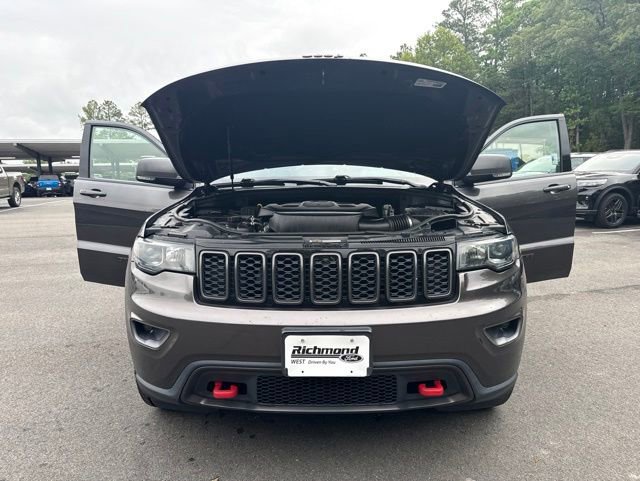 Used 2017 Jeep Grand Cherokee Trailhawk AWD/4WD image 25