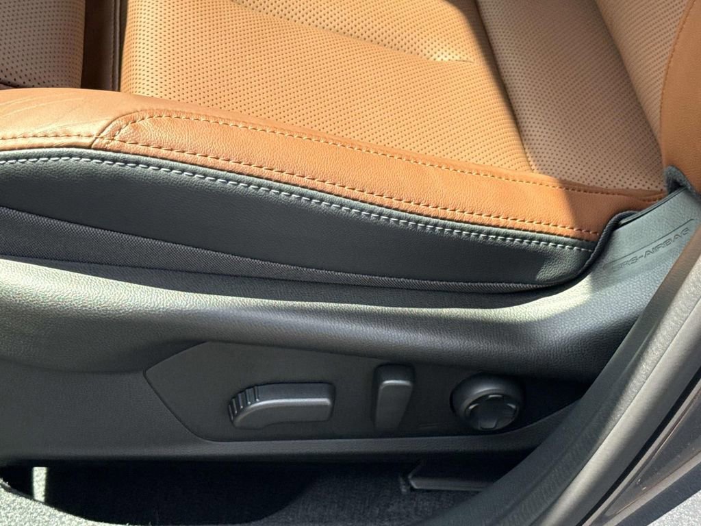 Used 2026 Subaru Outback Touring AWD/4WD image 23