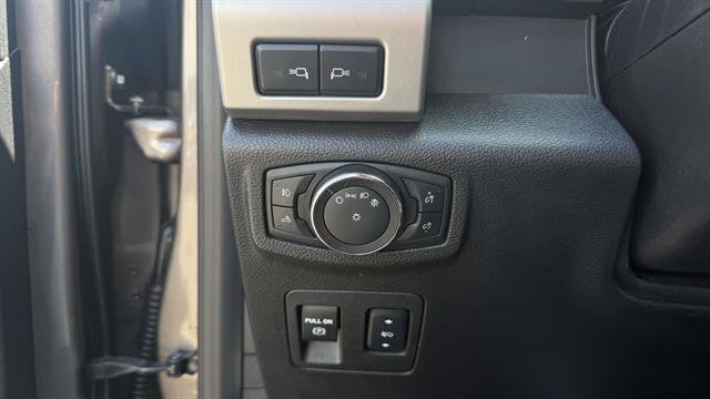 Certified 2018 Ford F150 Lariat w/ Equipment Group 502A Luxury AWD/4WD image 14
