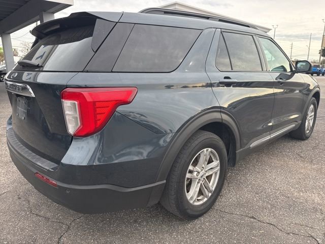 Certified 2022 Ford Explorer XLT image 4