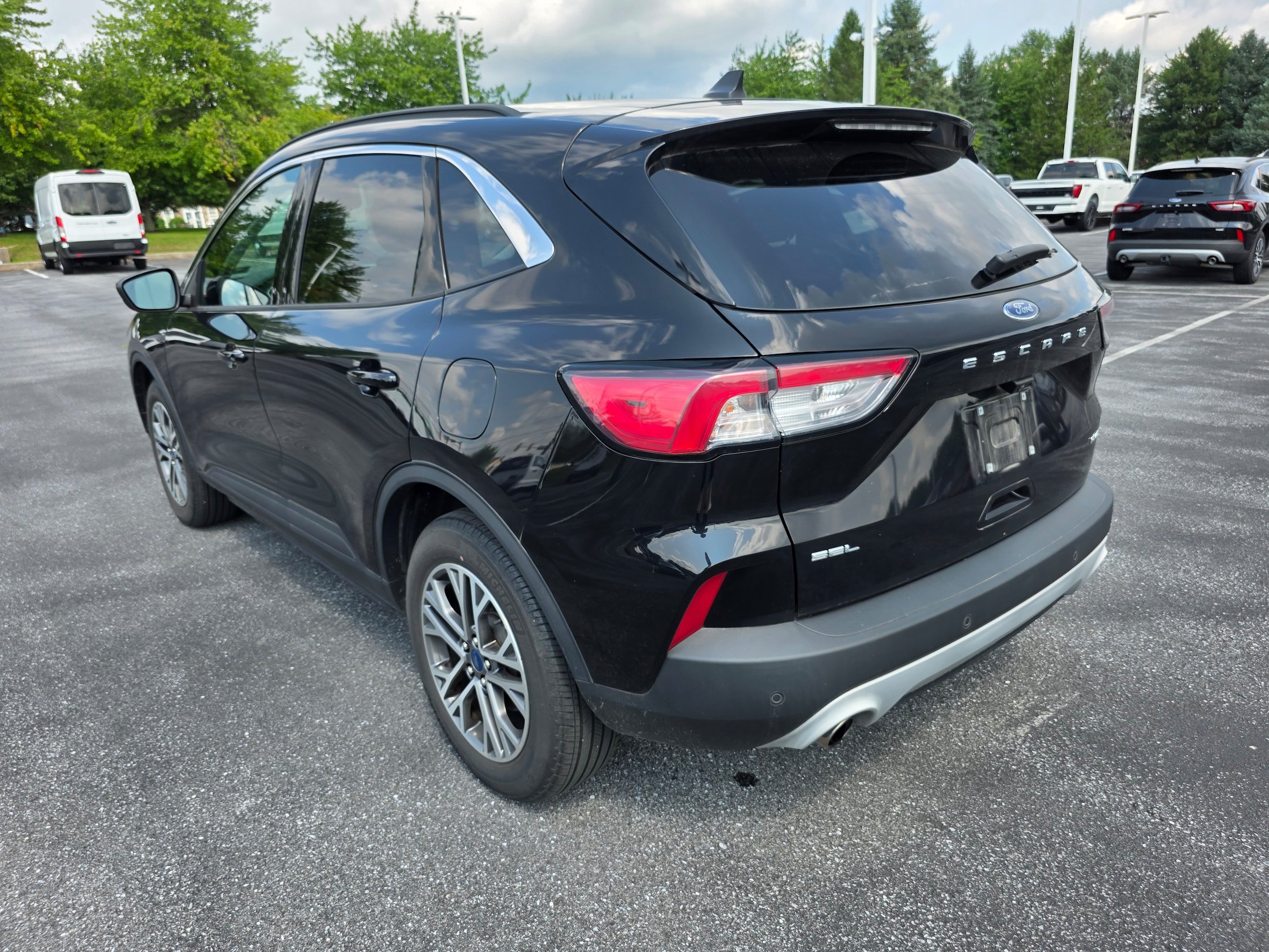 Certified 2022 Ford Escape SEL AWD/4WD image 3