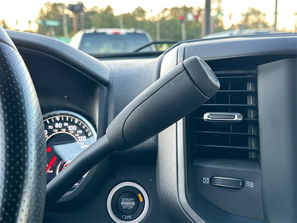 Used 2024 RAM 2500 Tradesman w/ Chrome Appearance Group image 22