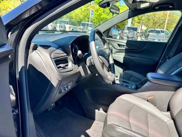 Used 2023 Chevrolet Equinox RS AWD/4WD image 36