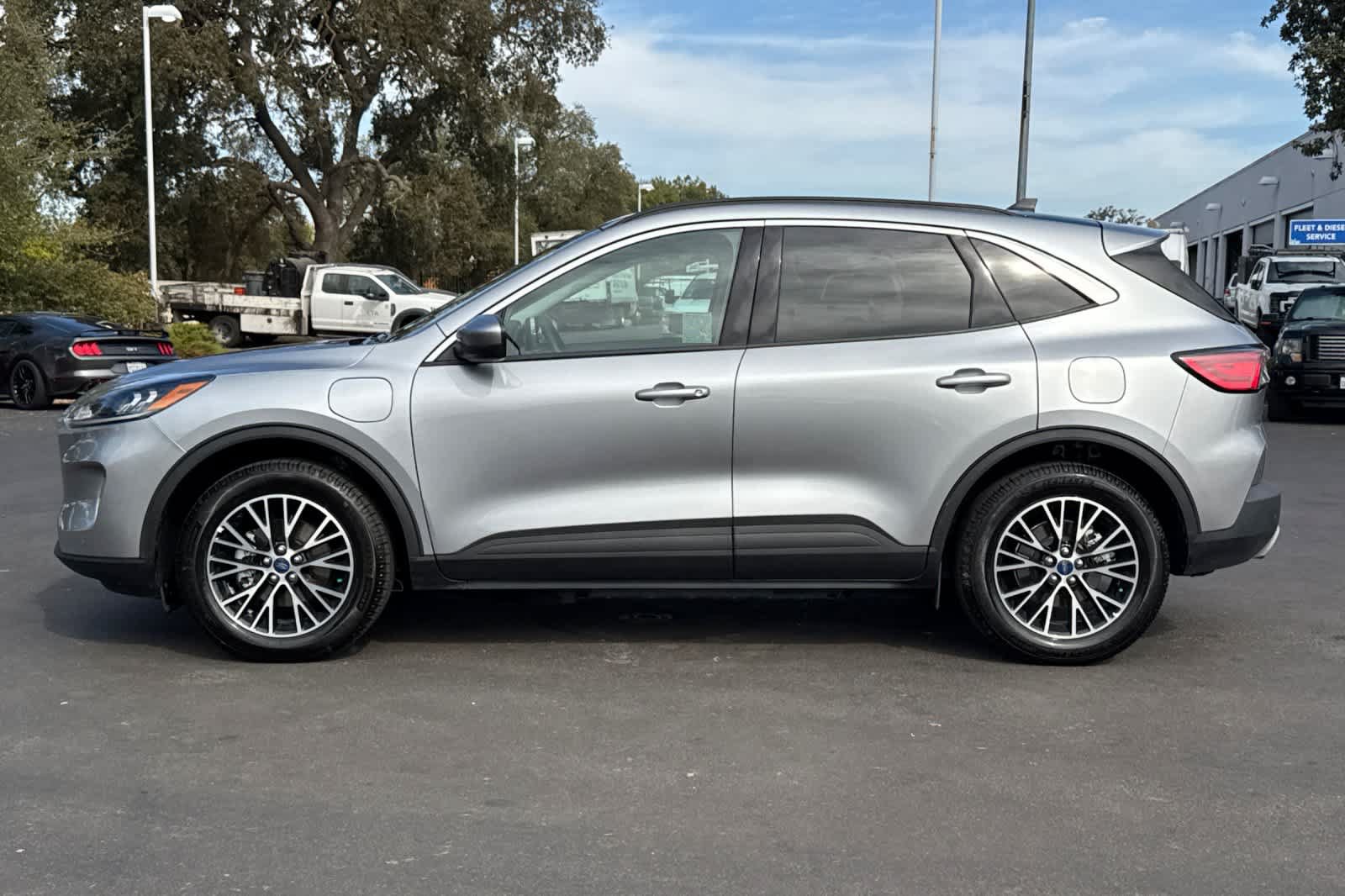 Certified 2022 Ford Escape SEL w/ Technology Package FWD image 5