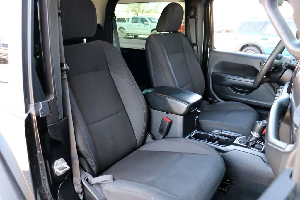 Used 2022 Jeep Wrangler Sport image 26