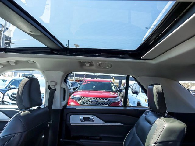 Certified 2025 Ford Explorer Active w/ Active Comfort Package AWD/4WD image 16